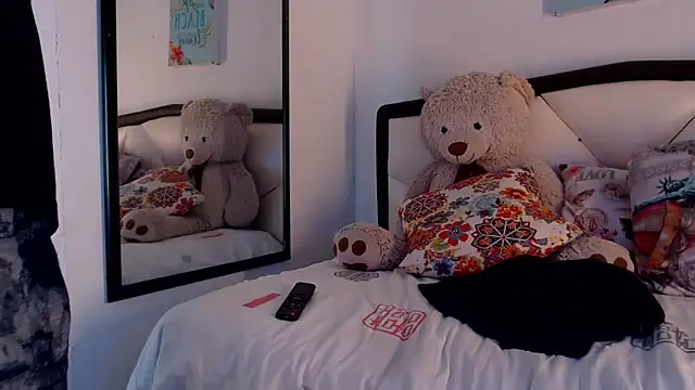 AlbertBernal69 online show from November 24, 2025, 3:06 am