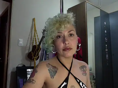 MariLouM online show from July 2, 2026, 7:42 pm