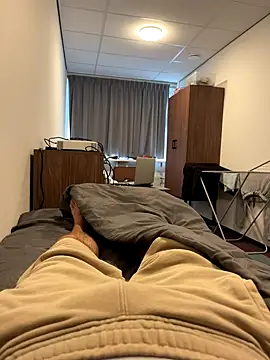 mihaixxx1 online show from September 27, 2025, 1:49 pm