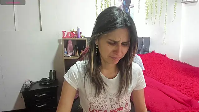 lauren ashlee online show from December 1, 2025, 6:46 pm