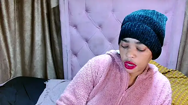 AFRICANGODDESSXXX online show from May 3, 2026, 8:26 pm