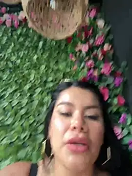 Snapshot of Insane_Issa chatting on January 15, 2026, 3:27 pm Insane Issa online show from January 15, 2026, 3:27 pm