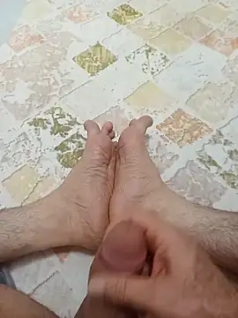 Hardapple01 online show from February 14, 2026, 10:17 pm