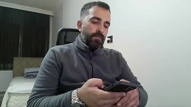 Snapshot of tgltplsr chatting on March 3, 2025, 11:03 pm tgltplsr online show from March 3, 2025, 11:03 pm
