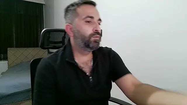Snapshot of tgltplsr chatting on October 8, 2025, 9:34 pm tgltplsr online show from October 8, 2025, 9:34 pm