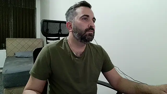 Snapshot of tgltplsr chatting on February 11, 2026, 10:15 pm tgltplsr online show from February 11, 2026, 10:15 pm