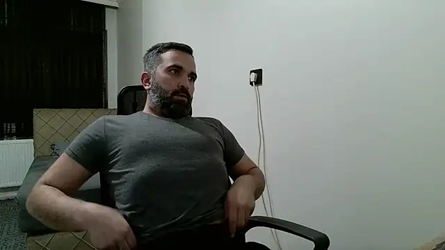 Snapshot of tgltplsr chatting on February 19, 2026, 10:28 pm tgltplsr online show from February 19, 2026, 10:28 pm