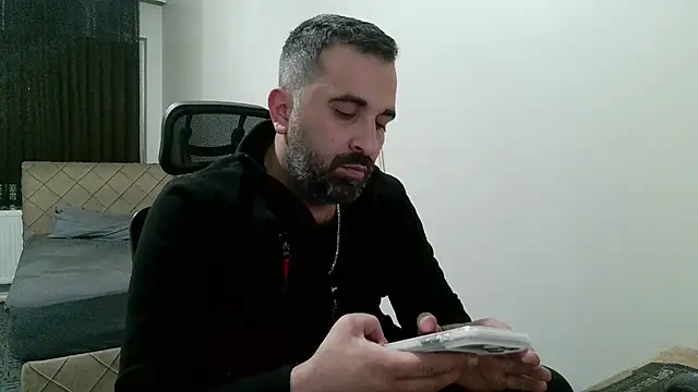 Snapshot of tgltplsr chatting on February 25, 2026, 11:47 pm tgltplsr online show from February 25, 2026, 11:47 pm