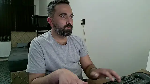 Snapshot of tgltplsr chatting on February 27, 2026, 11:27 pm tgltplsr online show from February 27, 2026, 11:27 pm