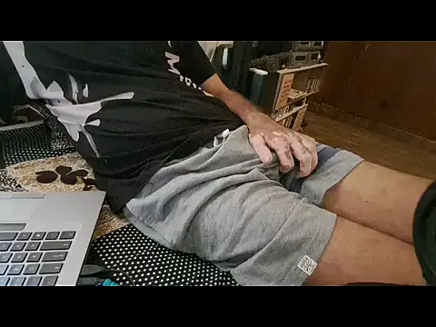 Snapshot of cocklovesboobs00077 chatting on September 29, 2025, 5:34 am cocklovesboobs00077 online show from September 29, 2025, 5:34 am