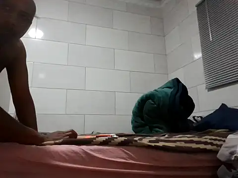 Snapshot of Stormward chatting on September 11, 2025, 3:06 am Stormward online show from September 11, 2025, 3:06 am