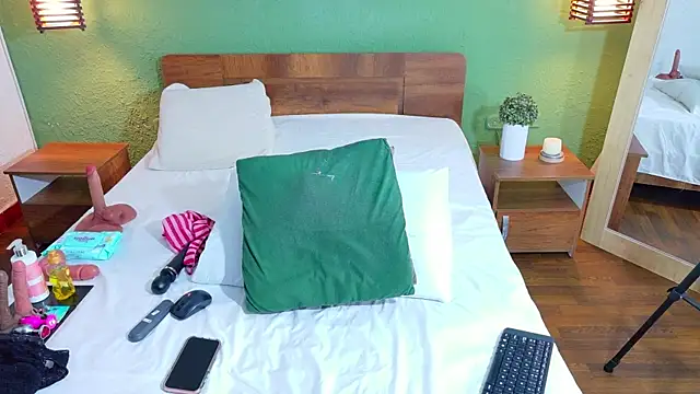 Snapshot of dannaahbrown chatting on October 27, 2025, 6:34 pm dannaahbrown online show from October 27, 2025, 6:34 pm