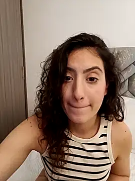 MIYESSI online show from November 10, 2025, 5:12 pm