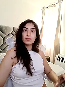 MIYESSI online show from November 30, 2025, 5:17 pm