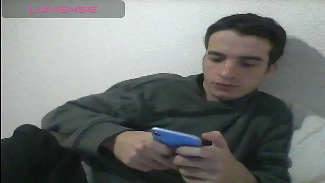 Snapshot of Tombgy07 chatting on January 20, 2025, 7:35 pm Tombgy07 online show from January 20, 2025, 7:35 pm