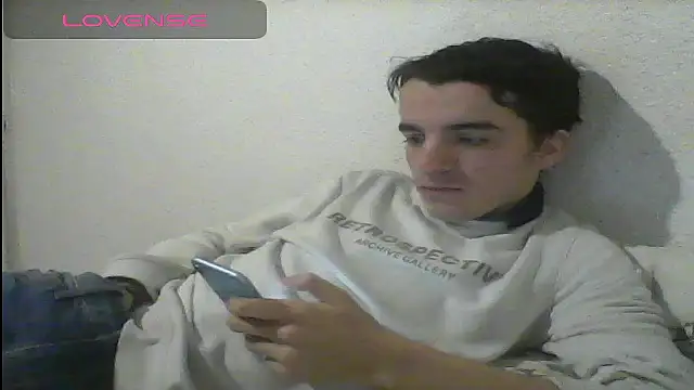 Snapshot of Tombgy07 chatting on January 27, 2025, 8:28 pm Tombgy07 online show from January 27, 2025, 8:28 pm