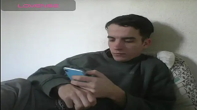 Snapshot of Tombgy07 chatting on February 15, 2025, 2:44 pm Tombgy07 online show from February 15, 2025, 2:44 pm