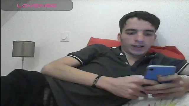 Snapshot of Tombgy07 chatting on February 20, 2025, 8:36 pm Tombgy07 online show from February 20, 2025, 8:36 pm