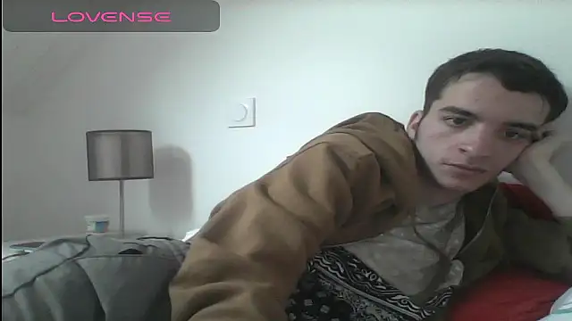 Snapshot of Tombgy07 chatting on February 26, 2025, 1:19 pm Tombgy07 online show from February 26, 2025, 1:19 pm