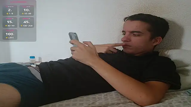 Snapshot of Tombgy07 chatting on September 24, 2025, 10:51 am Tombgy07 online show from September 24, 2025, 10:51 am