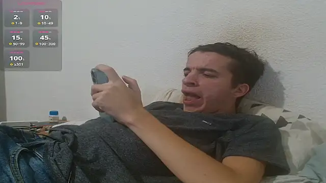 Snapshot of Tombgy07 chatting on September 30, 2025, 7:41 pm Tombgy07 online show from September 30, 2025, 7:41 pm