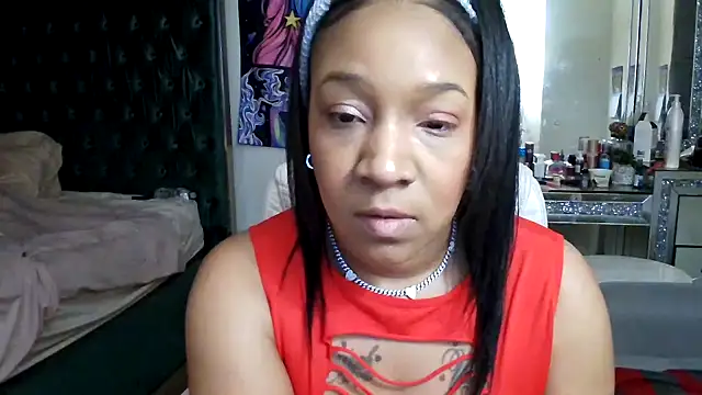 Snapshot of YasmineMinaj chatting on January 3, 2025, 11:33 pm YasmineMinaj online show from January 3, 2025, 11:33 pm