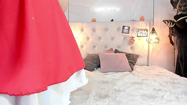 Snapshot of SakuraLee_ chatting on October 30, 2025, 1:45 pm SakuraLee online show from October 30, 2025, 1:45 pm