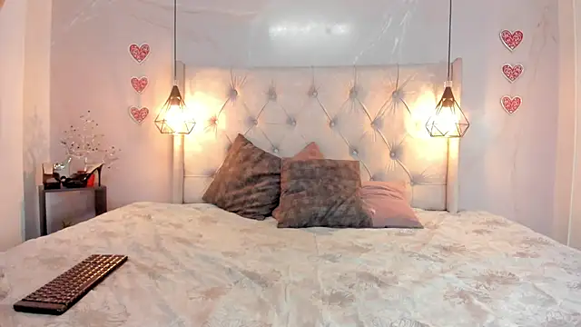 SakuraLee  online show from April 16, 2026, 2:07 pm