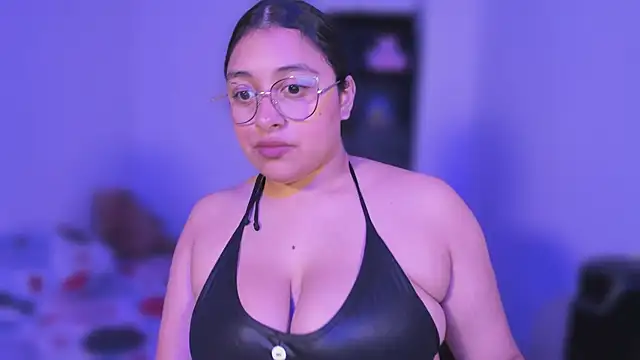 Soysofiarodrigu online show from March 13, 2025, 10:54 pm