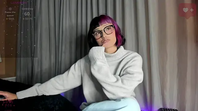 Snapshot of tati_cardenas chatting on March 1, 2025, 4:37 am tati cardenas online show from March 1, 2025, 4:37 am
