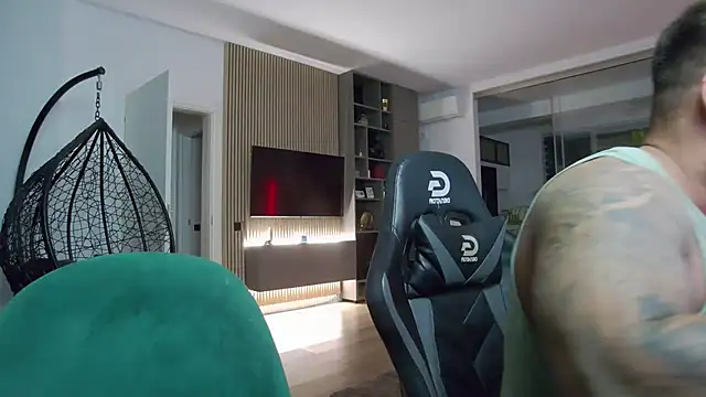 UbbeViking online show from October 5, 2025, 5:11 pm