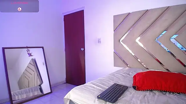 Raven foxter1 online show from January 25, 2025, 9:04 am