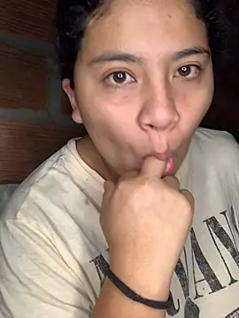 moncerrat luna online show from January 21, 2025, 11:56 am