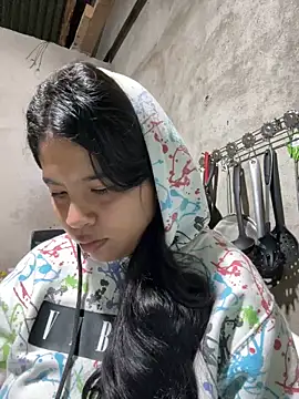 moncerrat luna online show from February 7, 2025, 10:08 am