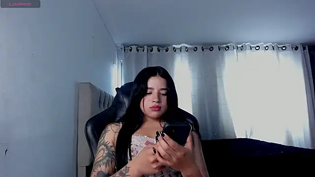 aliice walker  online show from April 17, 2026, 5:38 pm