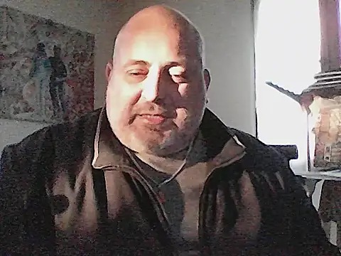 Snapshot of Paolino_8316 chatting on November 9, 2025, 3:10 pm Paolino 8316 online show from November 9, 2025, 3:10 pm