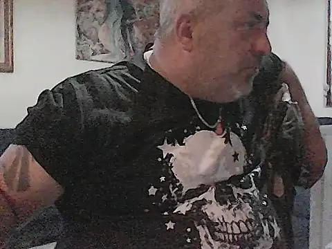 Snapshot of Paolino_8316 chatting on May 6, 2026, 6:02 pm Paolino 8316 online show from May 6, 2026, 6:02 pm