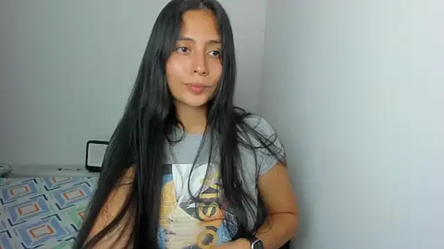 Sophie  Foxxx online show from February 20, 2025, 4:07 am