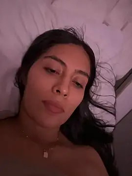 Sophie  Foxxx online show from September 23, 2025, 2:14 am