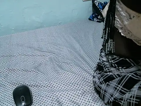 lupita 0 online show from June 5, 2026, 7:52 pm