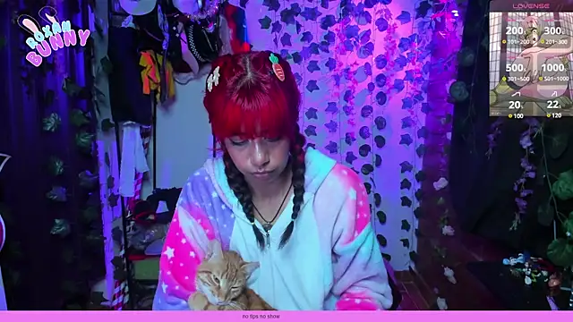 Roxanbunny1 online show from March 12, 2025, 4:51 am