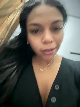 Charly  online show from October 8, 2025, 5:10 pm