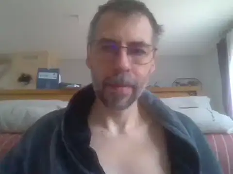 ptitcanard60600 online show from February 7, 2025, 10:40 am