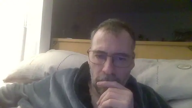 ptitcanard60600 online show from March 16, 2025, 10:53 pm