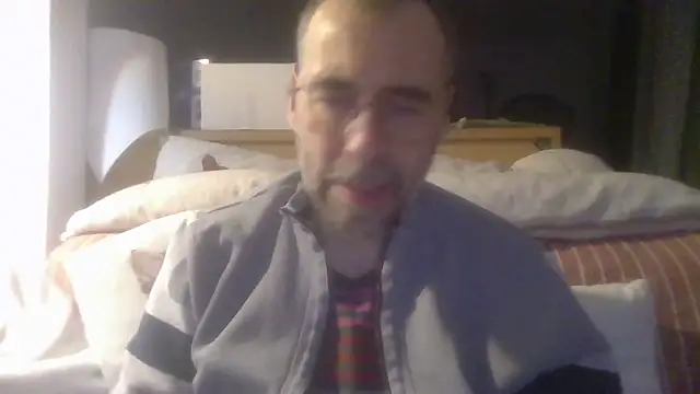 ptitcanard60600 online show from December 4, 2025, 10:51 pm