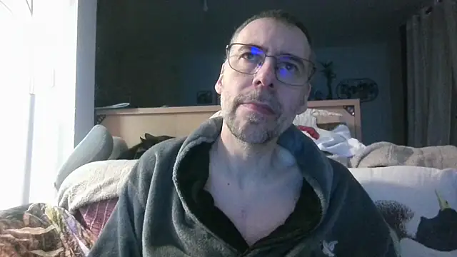 Snapshot of ptitcanard60600 chatting on March 15, 2026, 9:43 pm ptitcanard60600 online show from March 15, 2026, 9:43 pm