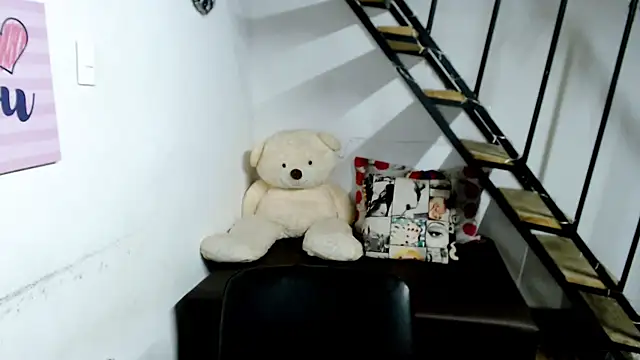 Snapshot of samantha_baby_ chatting on December 14, 2024, 10:39 pm samantha baby online show from December 14, 2024, 10:39 pm