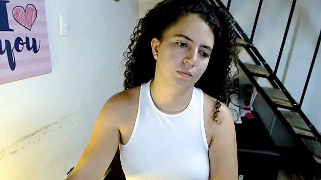 Snapshot of samantha_baby_ chatting on December 18, 2024, 10:57 pm samantha baby online show from December 18, 2024, 10:57 pm