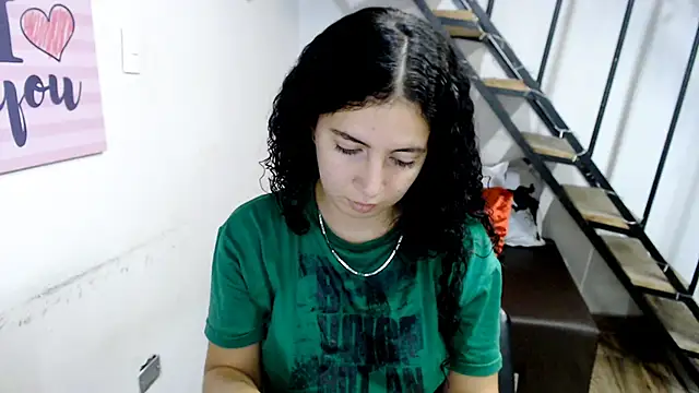Snapshot of samantha_baby_ chatting on January 22, 2025, 11:21 pm samantha baby online show from January 22, 2025, 11:21 pm