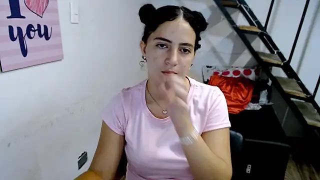 Snapshot of samantha_baby_ chatting on February 3, 2025, 9:07 pm samantha baby online show from February 3, 2025, 9:07 pm